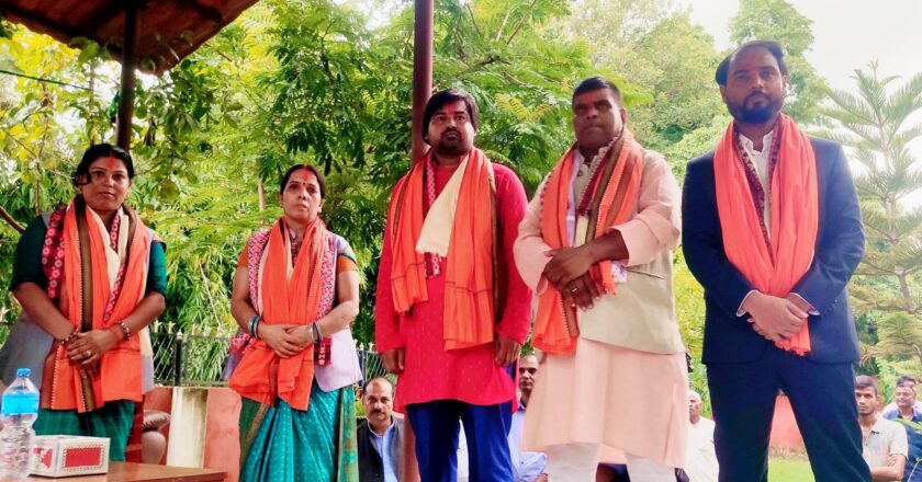 मधेस प्रदेश सरकारको ८ जना राज्यमन्त्रीलाई हटाउने निर्णय गरेको छ