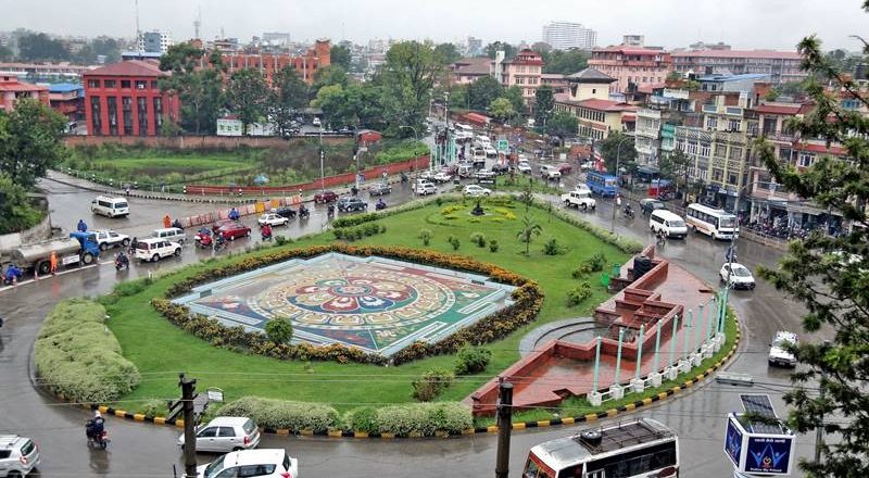 रक्षा मन्त्रीको गाडीले दियो माइतीघरमा मोटरसाइकललाई ठक्कर