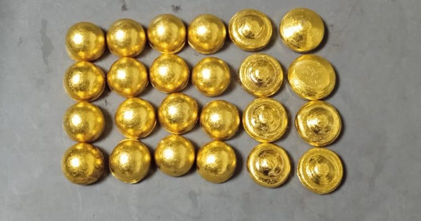 लगभग ४ किलो सुनसहित विमानस्थलबाट ४ जना पक्राउ