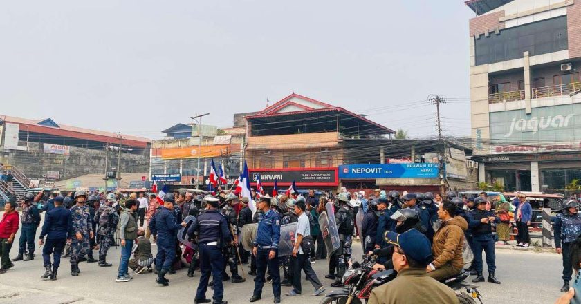 केबलकारको विरोध गर्दै यातायात बन्द गराउने ६ जना पक्राउ